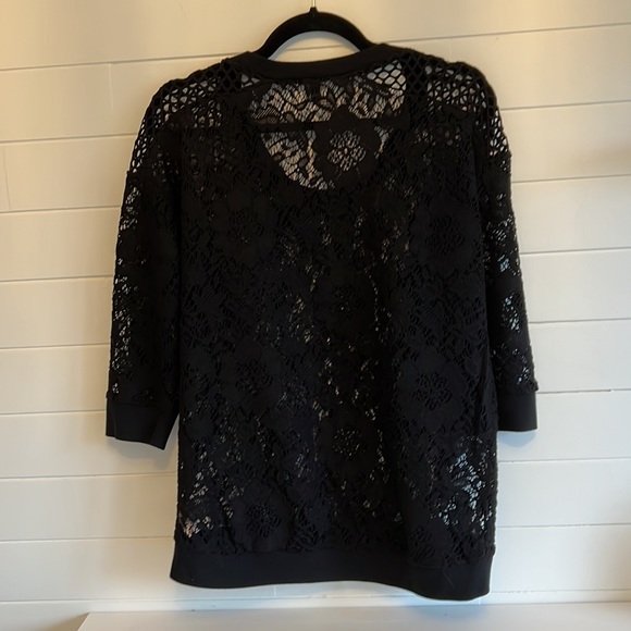 Beautiful crochet style 3/4 length top - Picture 7 of 7